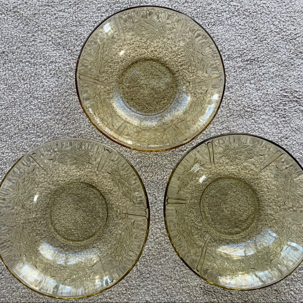 Set of 3 depression glass bowls
